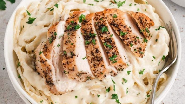 17 Soul-Warming Comfort Foods You Can Effortlessly Make in a Slow Cooker