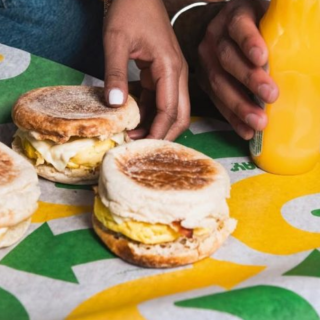 8 Guilt-Free Fast Food Breakfasts That Are Surprisingly Healthy and Delicious