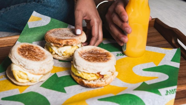 8 Guilt-Free Fast Food Breakfasts That Are Surprisingly Healthy and Delicious