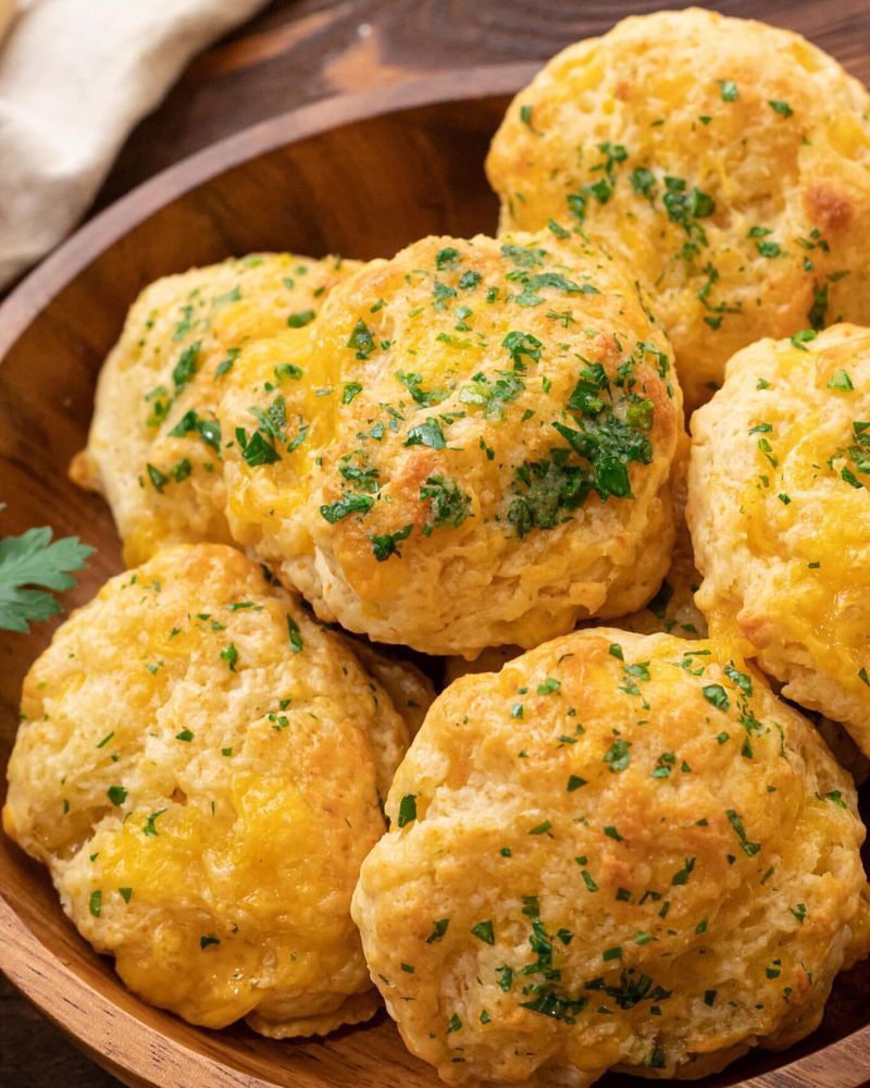Cheddar Bay Biscuits