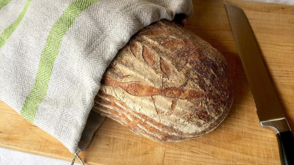 Keep Bread Fresh for 7 Days Longer Without Mold with This Surprising Item