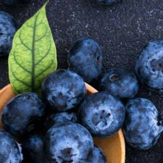 You Won’t Believe These Anti-Aging Foods That Keep Women Looking 10 Years Younger