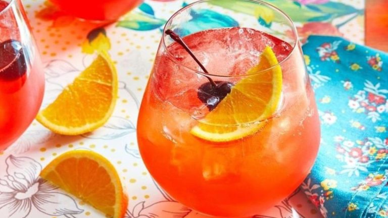 45 Genius 2-Ingredient Cocktails You Need to Try Right Now