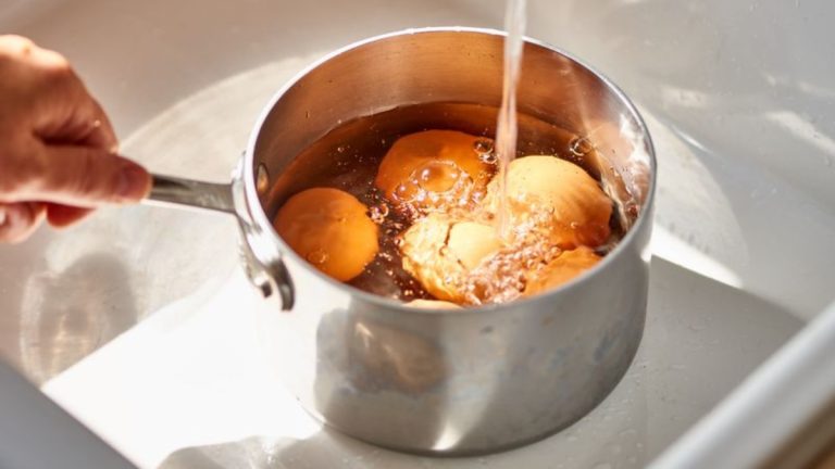 50 Timeless Cooking Hacks Only Grandma Knew (And They Still Work!)