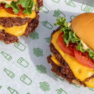 Forget the Fancy Steakhouse—These 15 Fast-Food Burgers Are the Real Deal