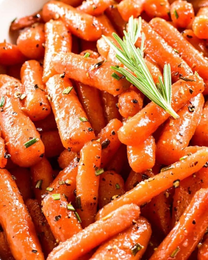Rosemary Roasted Baby Carrots