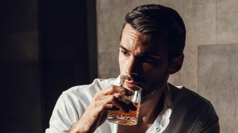 The 15 Best Alcohols for a Low-Calorie Lifestyle (And the 15 Worst)
