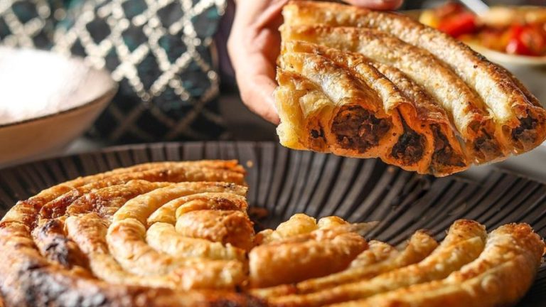 The 24 World’s Greatest Hand-Held Foods Ranked for Food Lovers