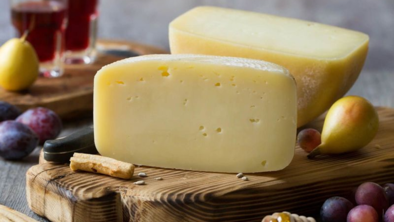 The Ultimate Guide to 50 of the World’s Best Cheeses