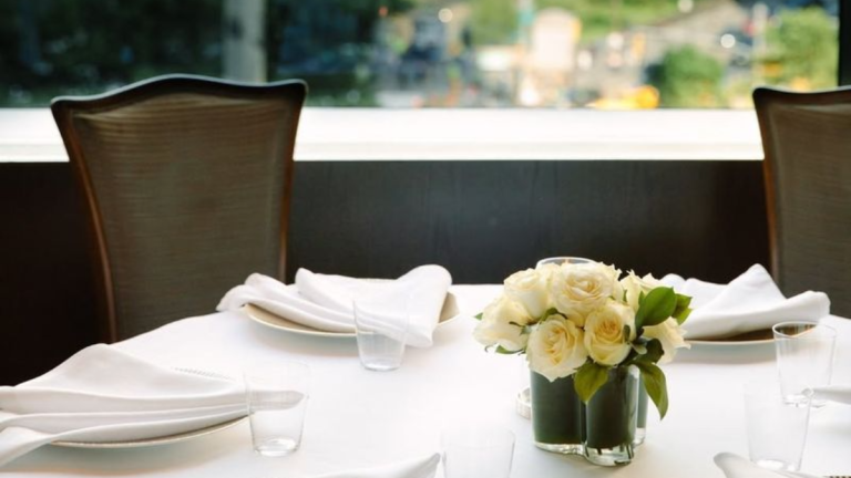 10 Must-Visit Restaurants in the U.S. for a Once-in-a-Lifetime Dining Experience