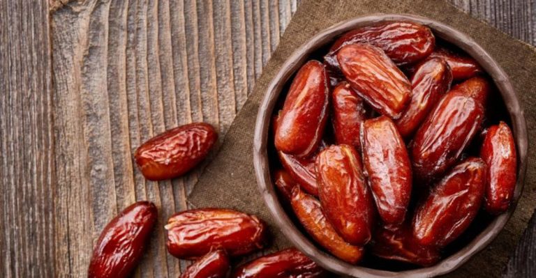 11 Health Benefits That Prove Dates Are the Ultimate Superfood
