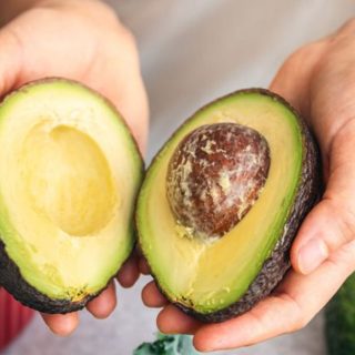 15 Health Changes That Happen When You Eat Avocado Each Day