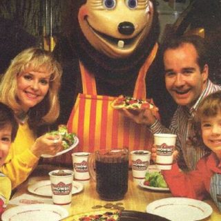 18 Nostalgic Restaurants That Were a Staple at 80s Birthday Parties