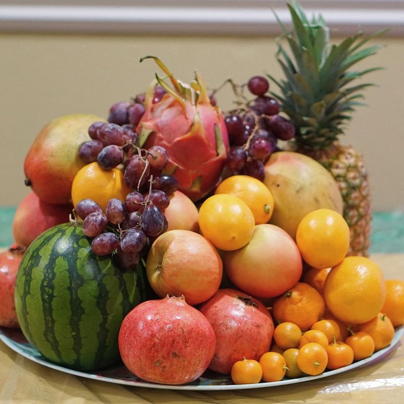 Choose Whole Fruits Over Fruit Juices