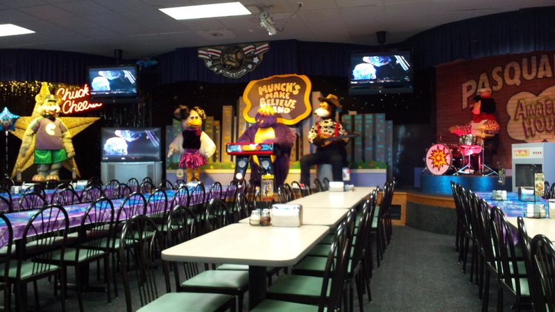 Chuck E. Cheese