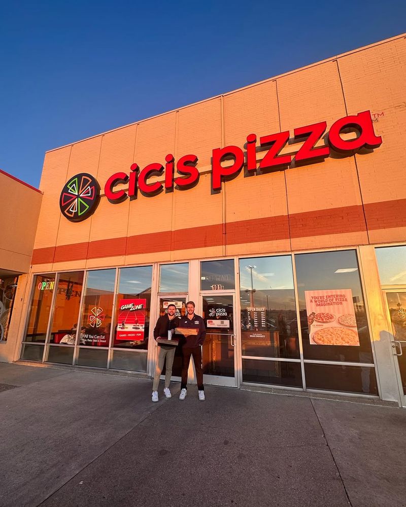 CiCi’s Pizza (Italian offerings)