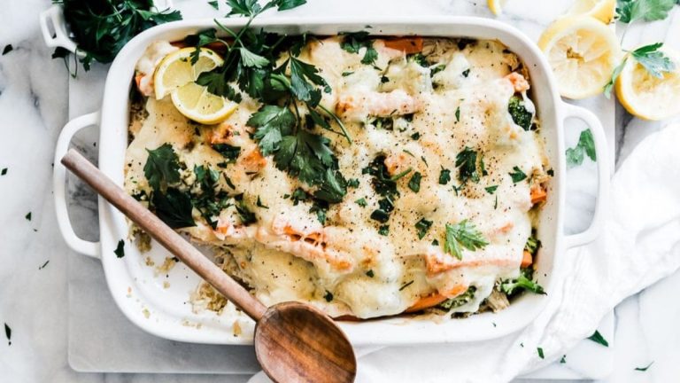 Easy Cheesy Chicken & Vegetables Quinoa Bake Perfect for Busy Nights