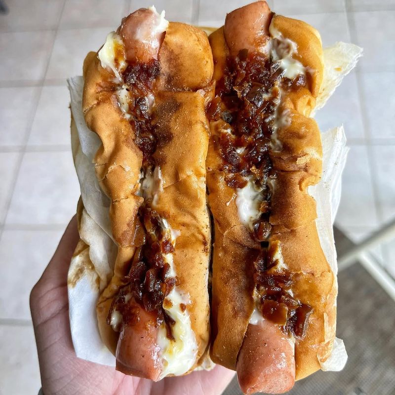 Flo’s Hot Dogs
