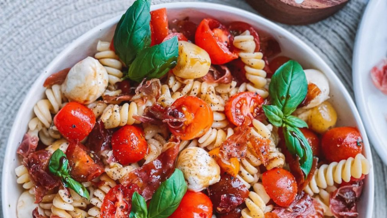 How to Make the Perfect Caprese Pasta Salad