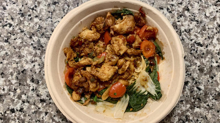Kung Pao Chicken With Vegetable Udon