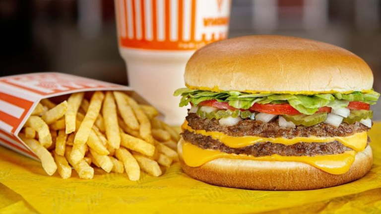 Never Eat Frozen Patties Again With These 7 Fast Food Chains That Always Serve It Fresh