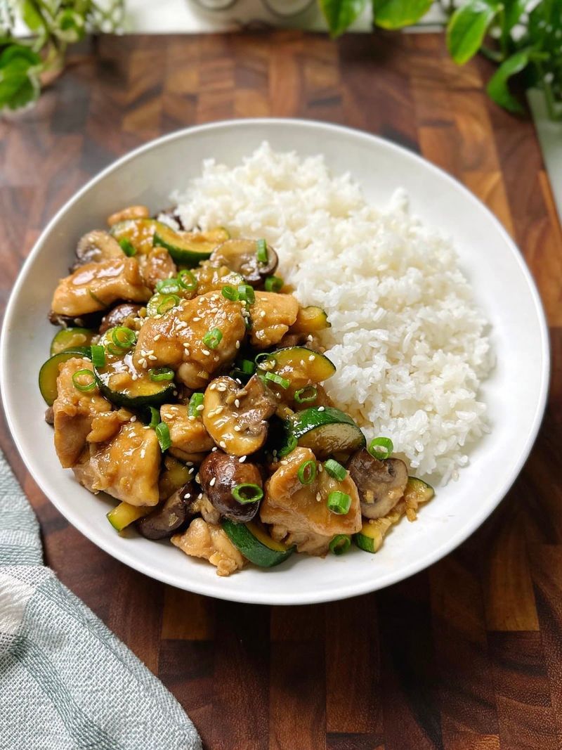 Panda Express: Mushroom Chicken