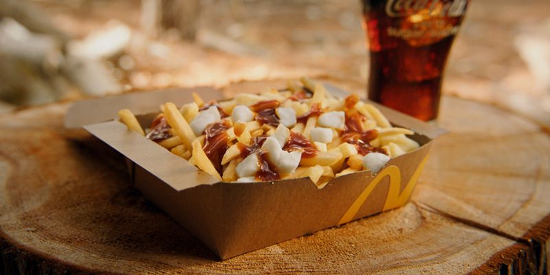 Poutine, Canada