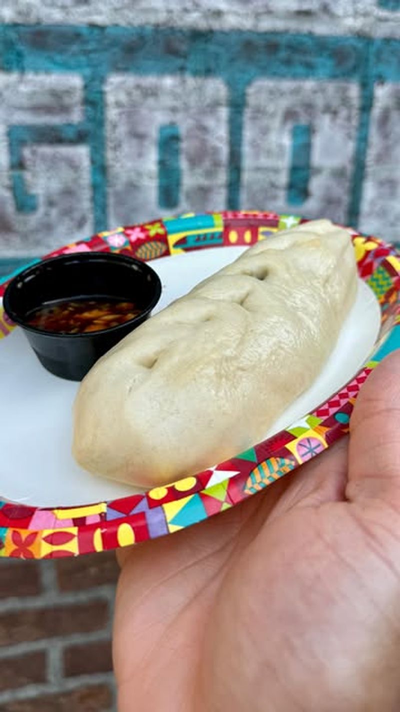 Pork Gyoza Dog – Tokyo DisneySea (Japan)