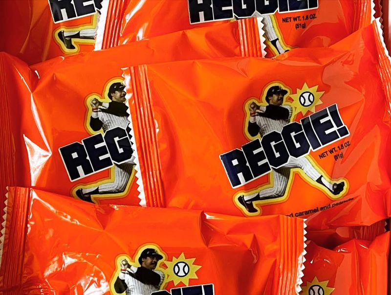 Reggie! Bar