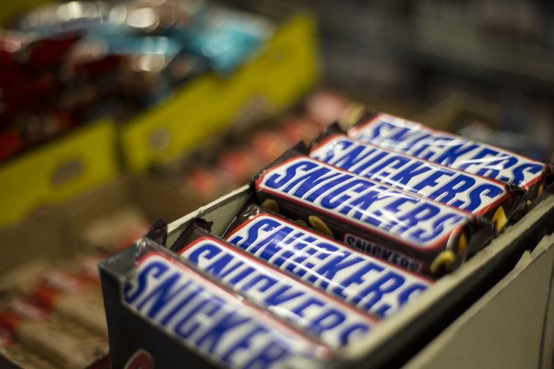 Snickers Egg Dessert