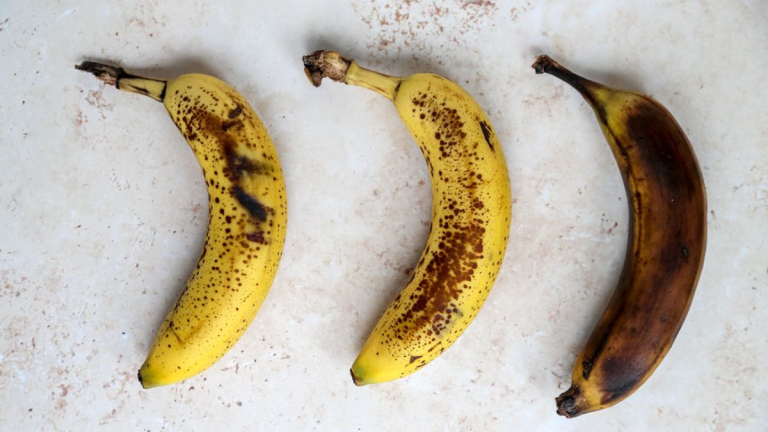 The One Kitchen Mistake That’s Making Your Bananas Go Brown Fast
