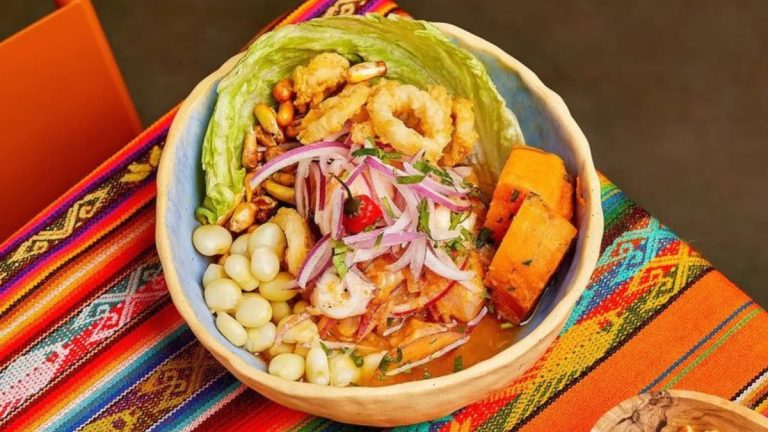 The Ultimate Fast Food Bucket List: 40 Must-Try Dishes From Around the World