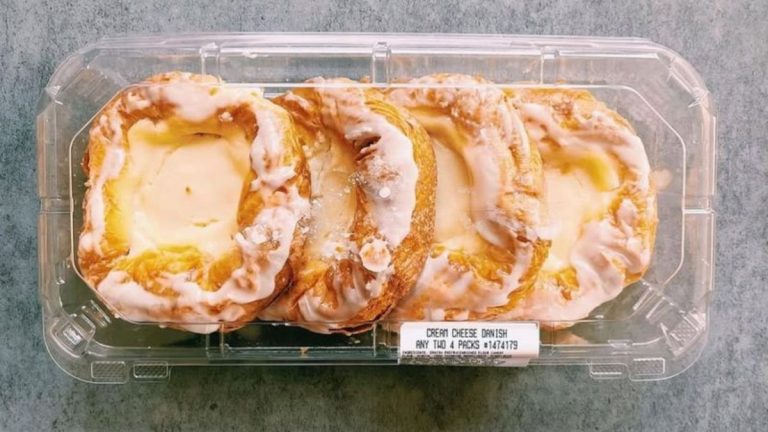These 15 Costco Bakery Favorites Are Delicious but Dangerously Unhealthy Treats