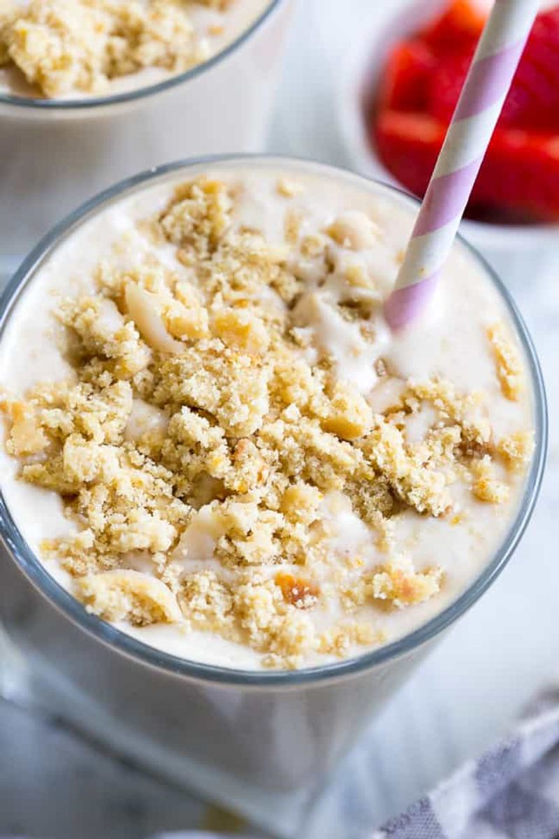 Vanilla Cheesecake Paleo Smoothie with Protein