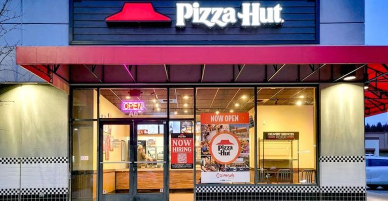 11 Fast Food Chains That Fell Off The Map & 11 That Are Seeing A Huge Resurgence