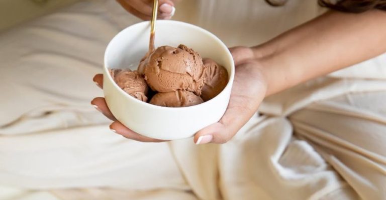 11 Foods That Disrupt Your Sleep & 10 That Help You Snooze