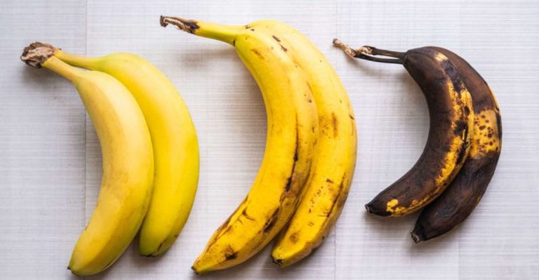 11 Fruits Diabetics Should Steer Clear From (And Why They Spike Blood Sugar)