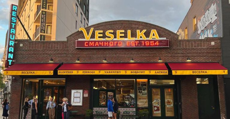 15 Essential Dining Destinations for a True Taste of New York City