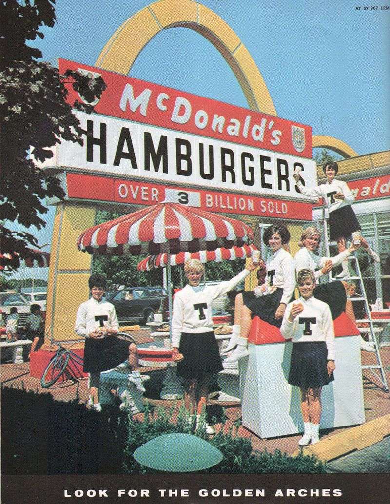 1955: The First Franchise Opens