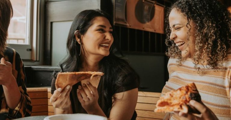8 Red Flags That Could Mean You’re Eating Too Many Carbs