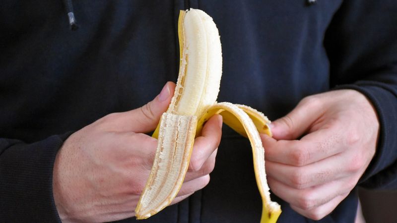 Fruit You Peel Yourself