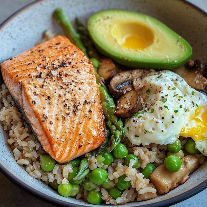 Salmon with Brown Rice and Asparagus