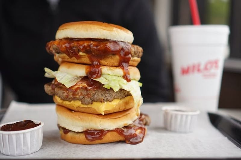 Milo’s Hamburgers