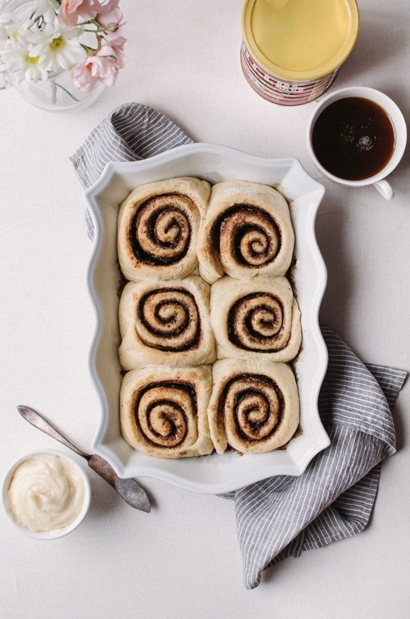 COFFEE: Cinnamon Roll