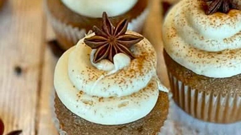 Chai-Spiced Cupcakes with Cardamom Frosting: A Cozy Dessert for Every Season