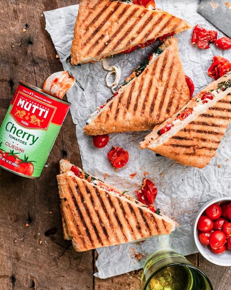 Cherry And Spinach Grilled Cheese