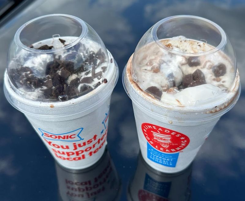 Sonic Blast® Made with OREO® Cookie Pieces