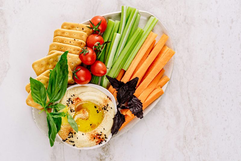 Hummus with Veggie Sticks