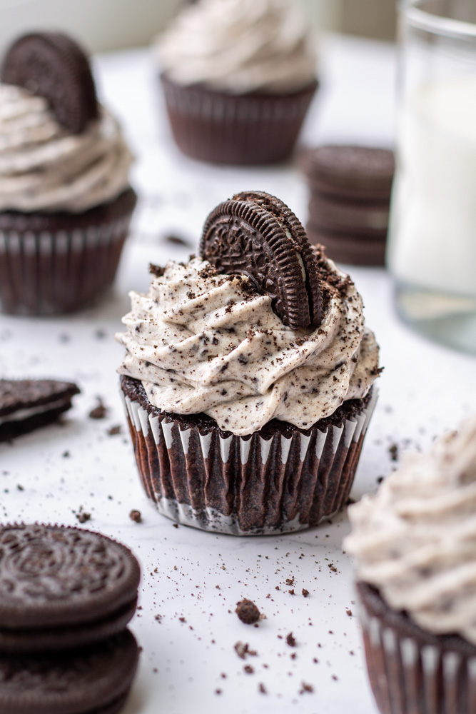 Cookies and Cream Cupcakes: The Sweetest Treat for Oreo Lovers Everywhere