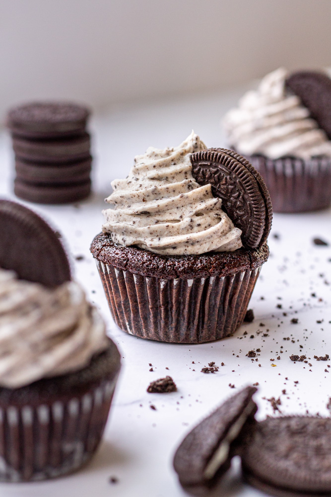 Cookies and Cream Cupcakes: The Sweetest Treat for Oreo Lovers Everywhere